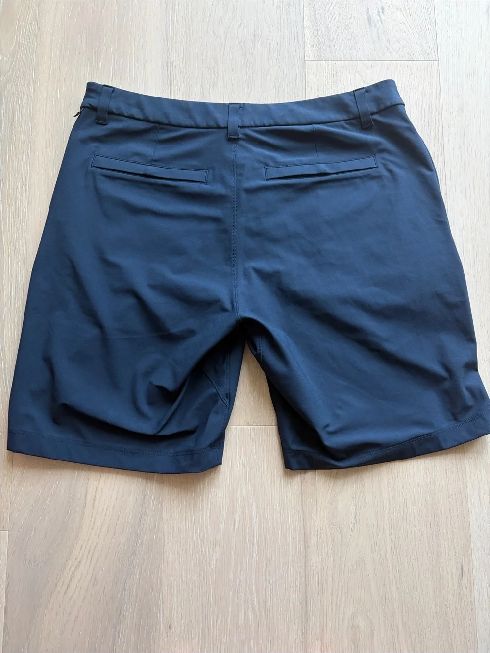 lululemon athletica Men's Navy blue Flat Front Performance Shorts